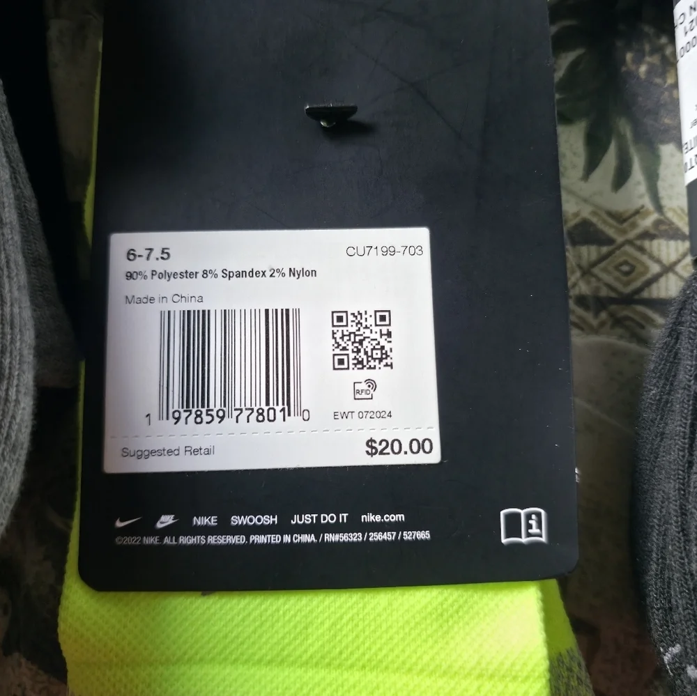 17 Pairs Of Hanes, Calvin Klein, Nike, Tommy Hilfiger Socks